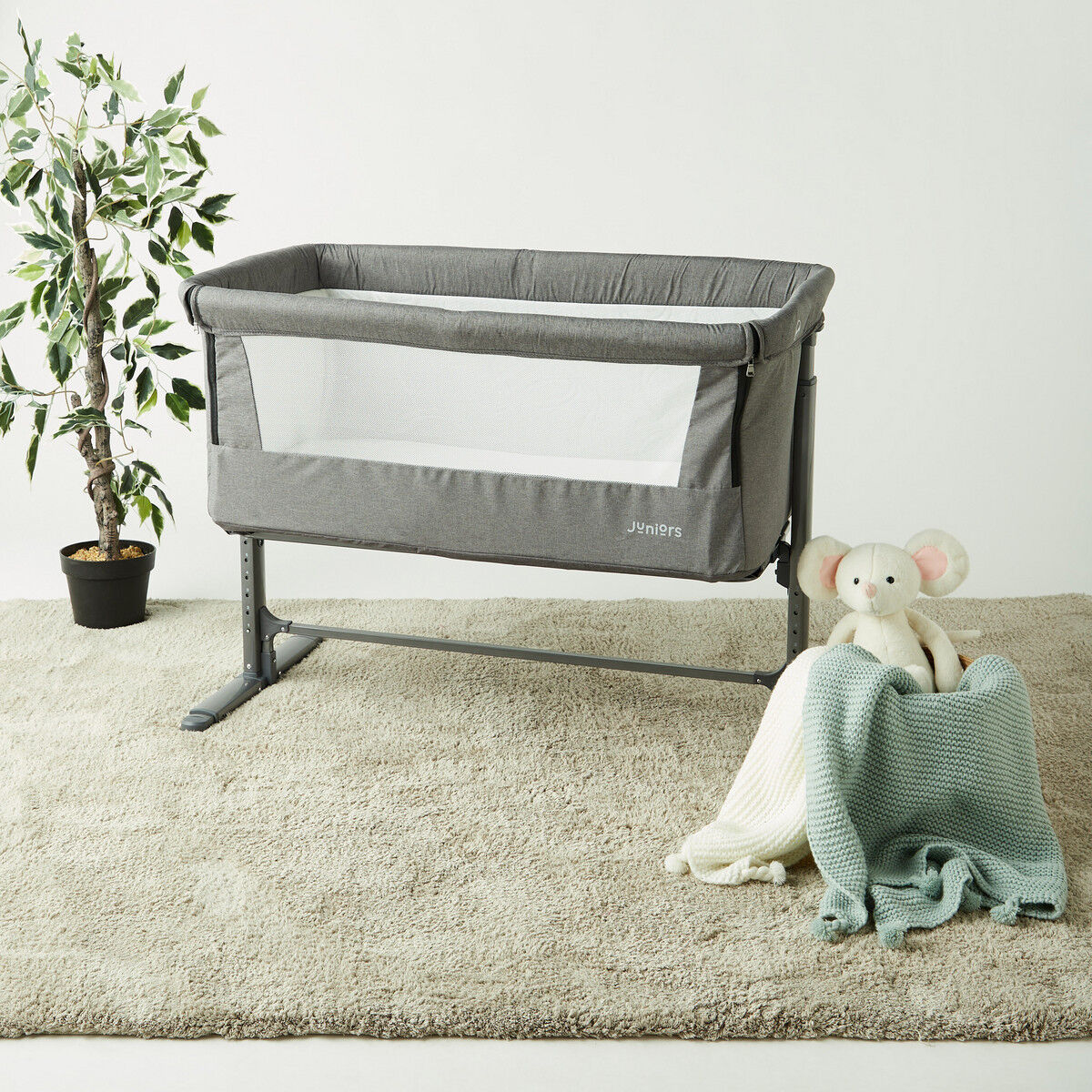 Jidhafs, Baby & Kid Stuff, BHD 30,  Juniors Stroller And Cradle