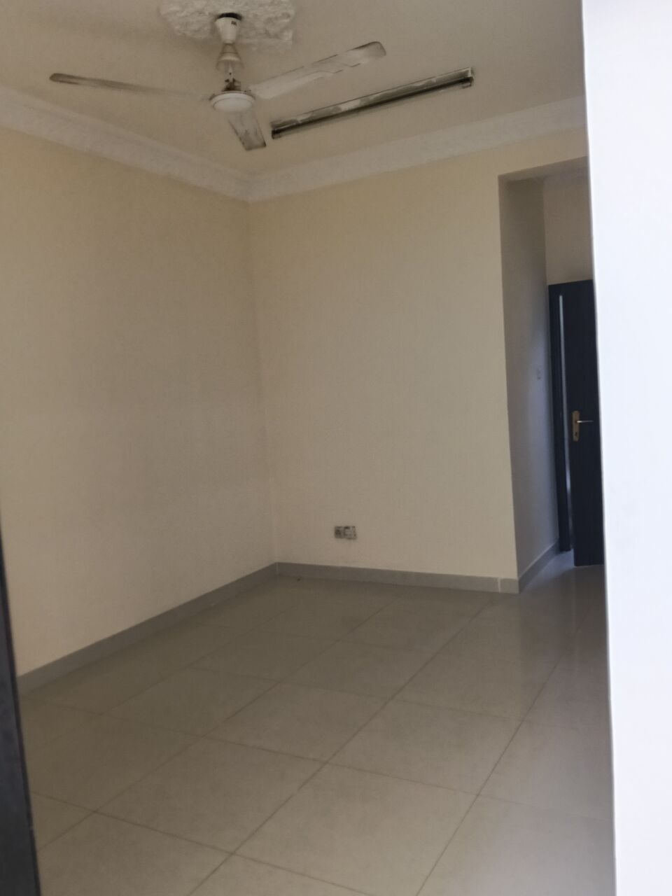 Umm Al Hassam, Apartments, Flats, Houses & Villas, BHD 160/month,  2 BR,  2 Bedroom Unfurnished Flat For Rent Without Ewa