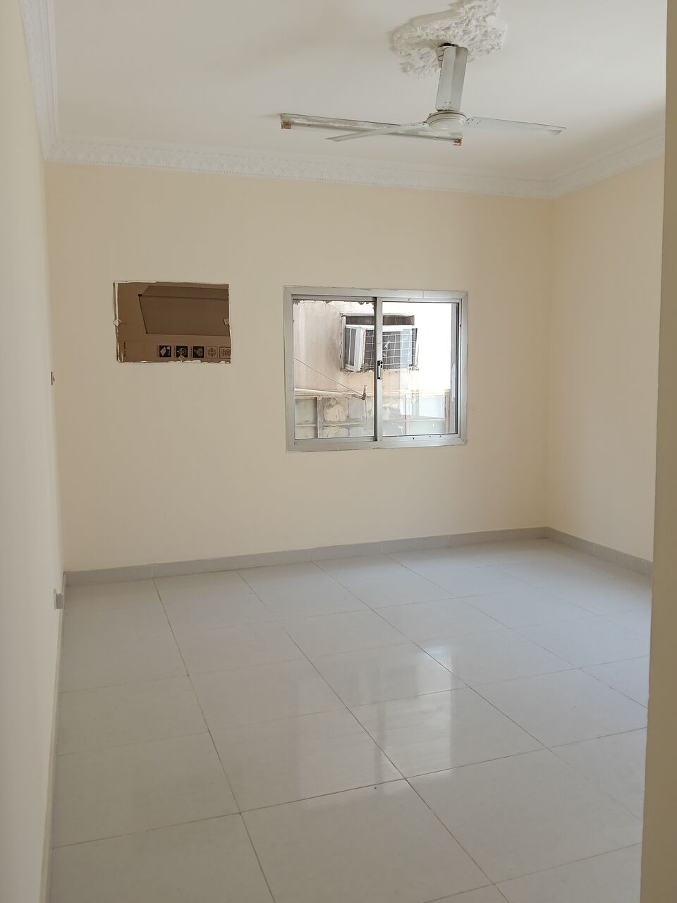 Umm Al Hassam, Apartments, Flats, Houses & Villas, BHD 160/month,  2 BR,  2 Bedroom Unfurnished Flat For Rent Without Ewa