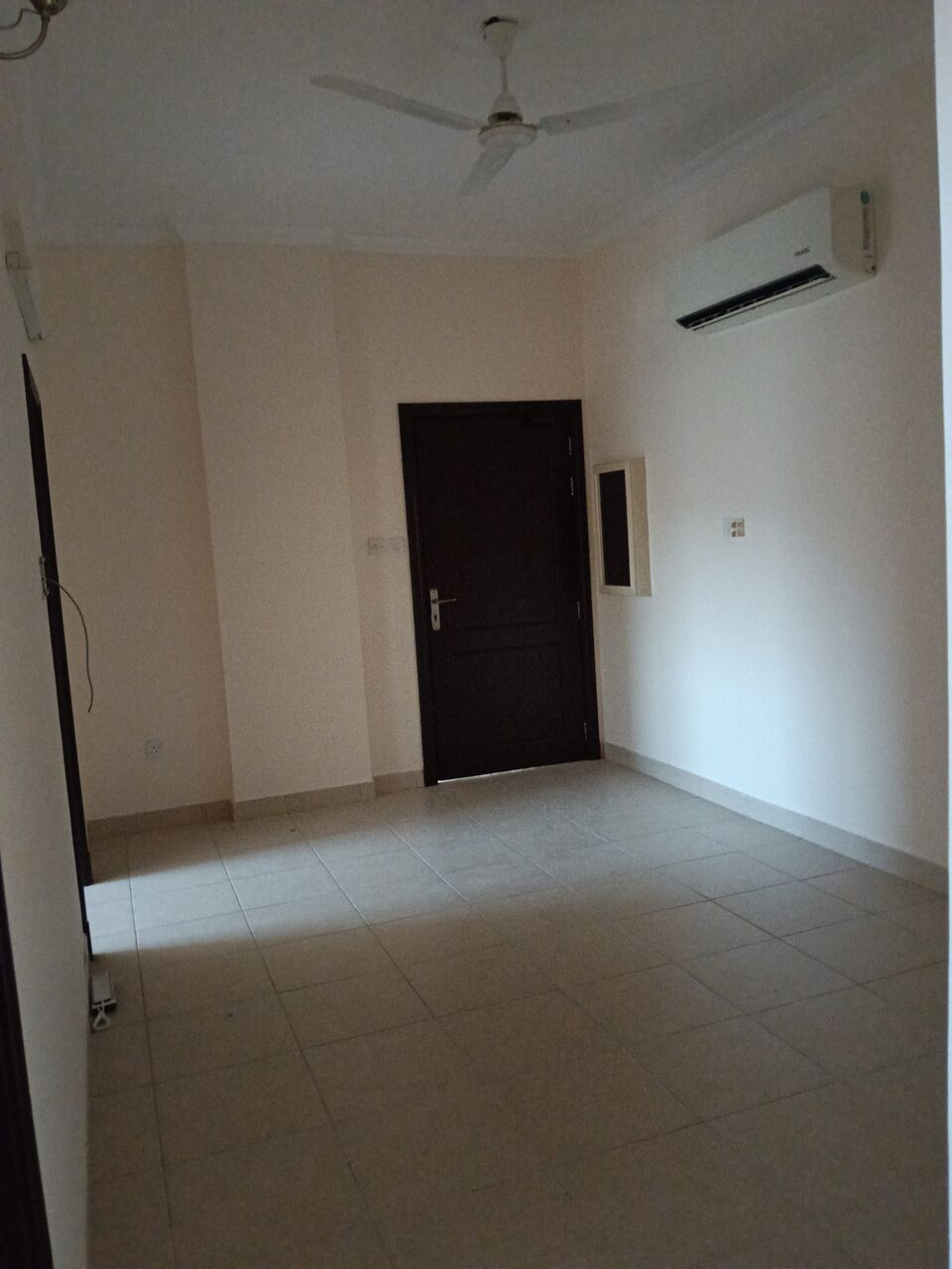 Umm Al Hassam, Apartments, Flats, Houses & Villas, BHD 180/month,  2 BR,  2 Bedroom Unfurnished Flat For Rent Without Ewa