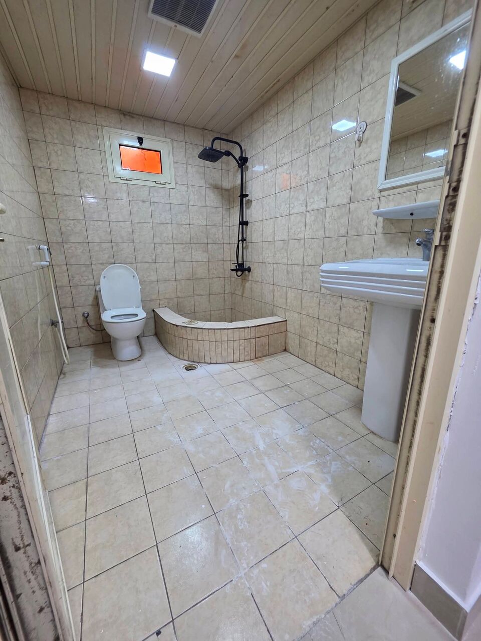 Khobar, Apartments, Flats, Houses & Villas, 4 BR,  FAMILY APARTMENT FOR RENT Layout: 4 Bedrooms  Living Room 🚿 3 Bathrooms 🍳 Kitchen 🏢 Gro