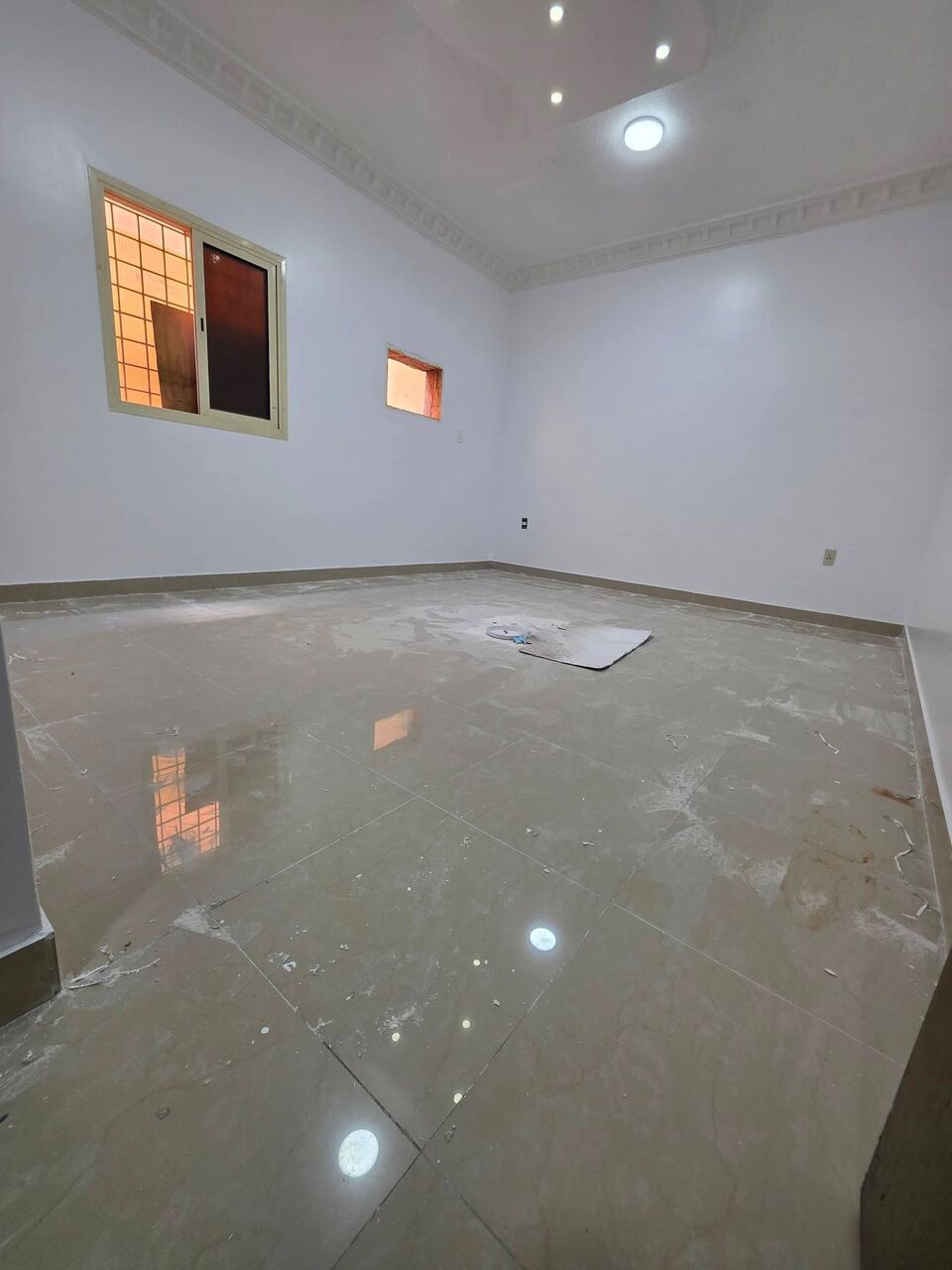 Khobar, Apartments, Flats, Houses & Villas, 4 BR,  FAMILY APARTMENT FOR RENT Layout: 4 Bedrooms  Living Room 🚿 3 Bathrooms 🍳 Kitchen 🏢 Gro