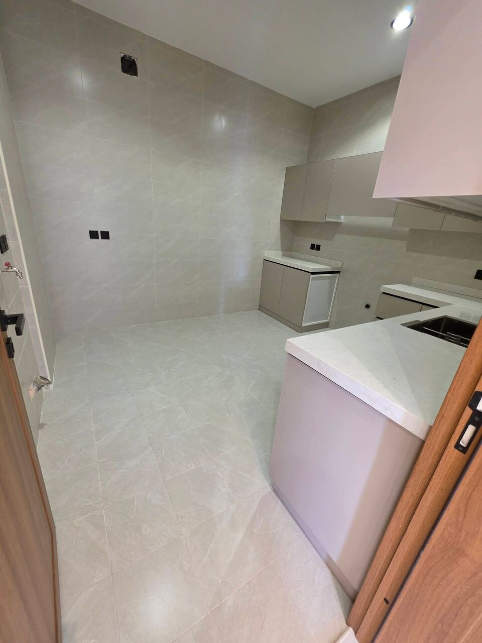 Khobar, Apartments, Flats, Houses & Villas, 2 BR,  BRAND-NEW FAMILY APARTMENTS FOR RENT Each Apartment Includes: 2 Bedrooms + Living Room &bull; 2