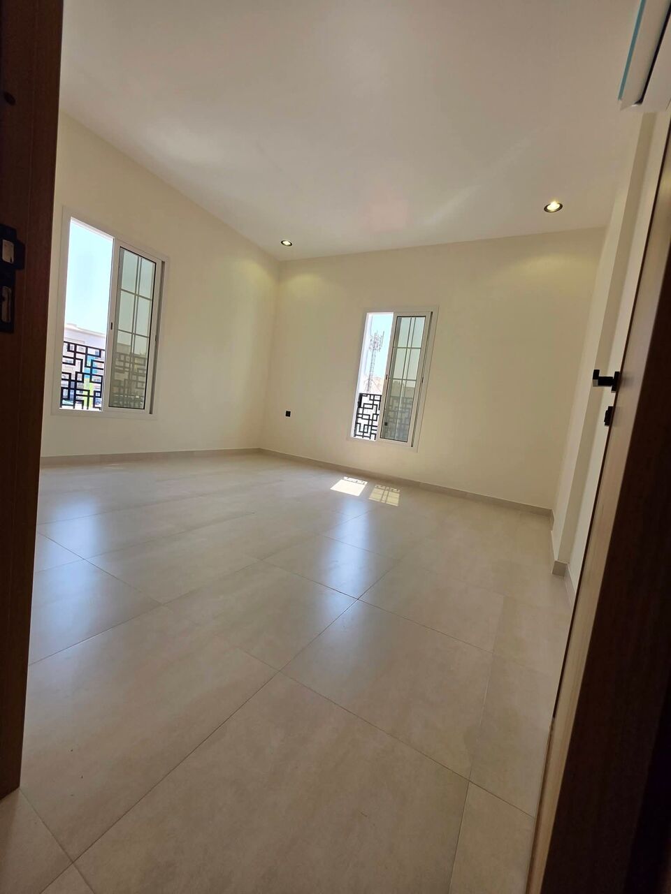 Khobar, Apartments, Flats, Houses & Villas, 2 BR,  BRAND-NEW FAMILY APARTMENTS FOR RENT Each Apartment Includes: 2 Bedrooms + Living Room &bull; 2