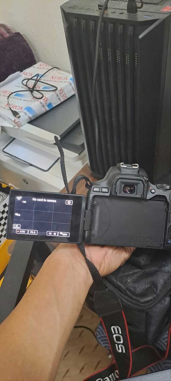 Jeddah, Electronics, SAR 1800,  Canon DSLR EOS 250D