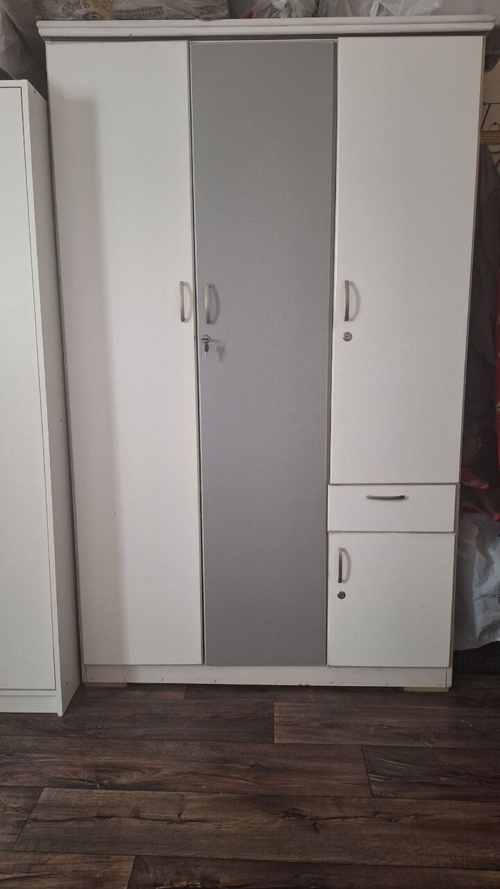 Al Wizarat, Furniture, SAR 400,  1 IKEA Single Bed With Matteress 1 Side Table 3 Door Wardrobe