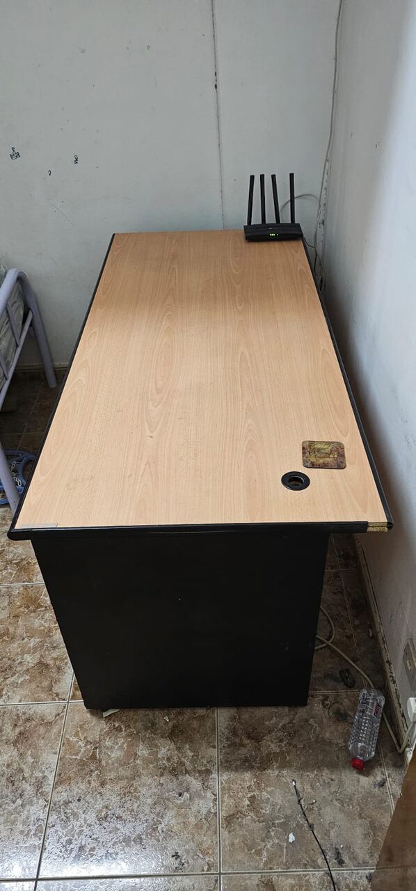 Al Malaz, Furniture, SAR 75,  Large Size Study Table