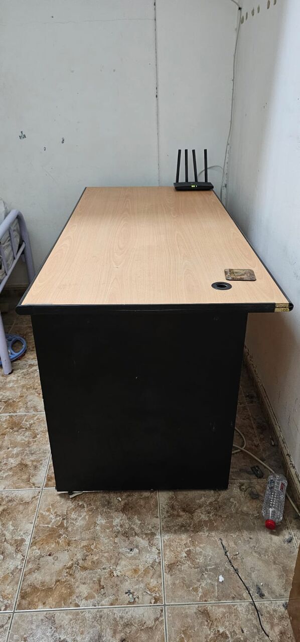 Al Malaz, Furniture, SAR 75,  Large Size Study Table