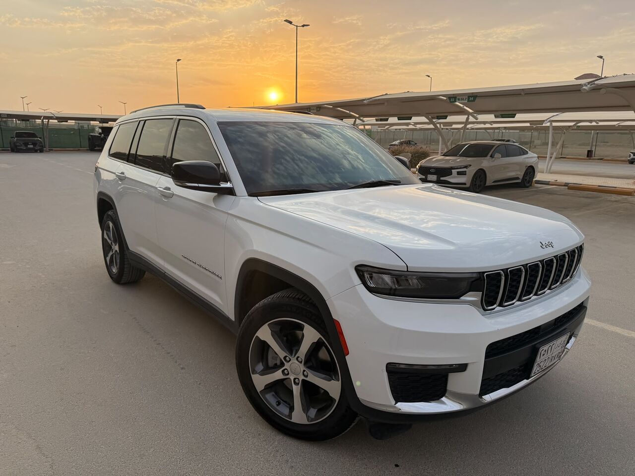Al Rimal, Vehicles, Cars & Trucks , SAR 180000,  Jeep Grand Cherokee Limited,  2024,  Automatic,  60000 KM,  Jeep Grand Cherokee (Purchase Or Lease Transfer)