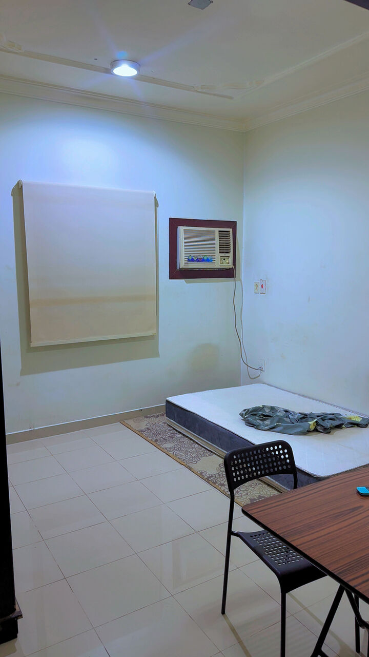 Khobar, Housing Exchanges, SAR 850/month,  2 BR,  899 Sq. Meter,  Saprate Furnished Flat Available For Bachelor-Khobar