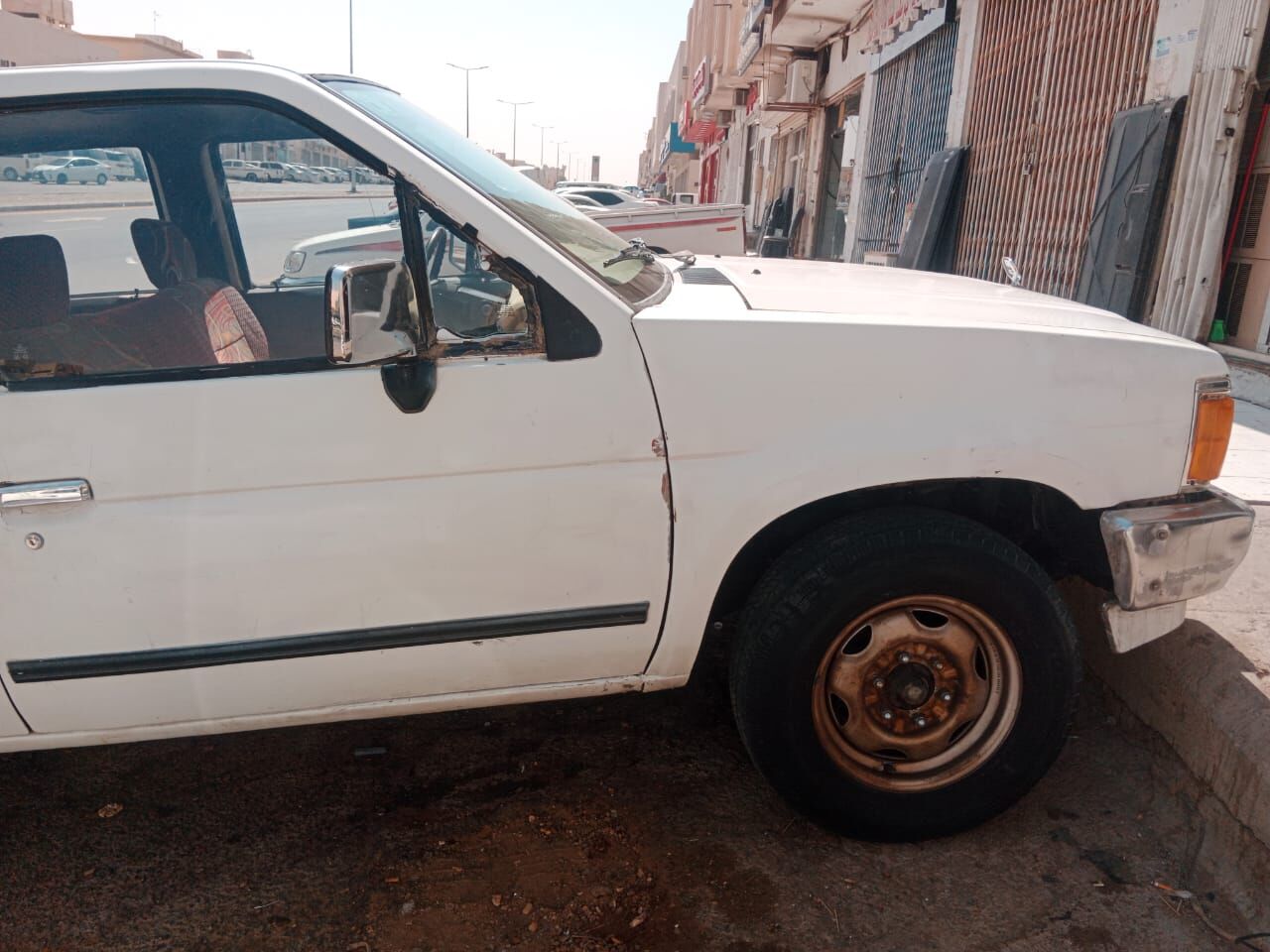 Riyadh, Vehicles, Cars & Trucks , SAR 8000,  Nissan Pickup,  1992,  Manual,  234567 KM,   For Sale