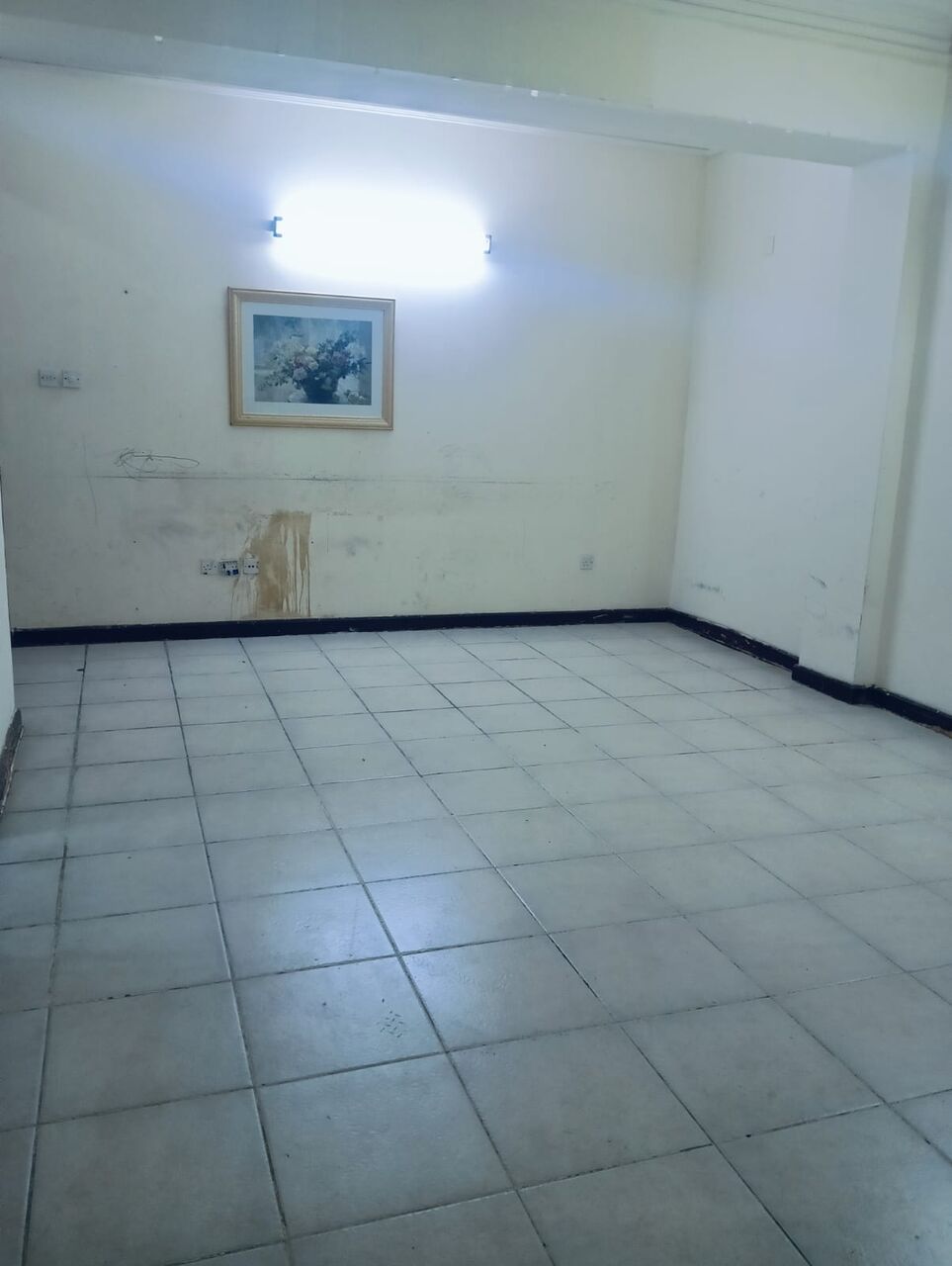 Hoora, Apartments, Flats, Houses & Villas, BHD 220/month,  2 BR,  Flat For Rent In Hoora With EWA , Nearby Supreme Broasted