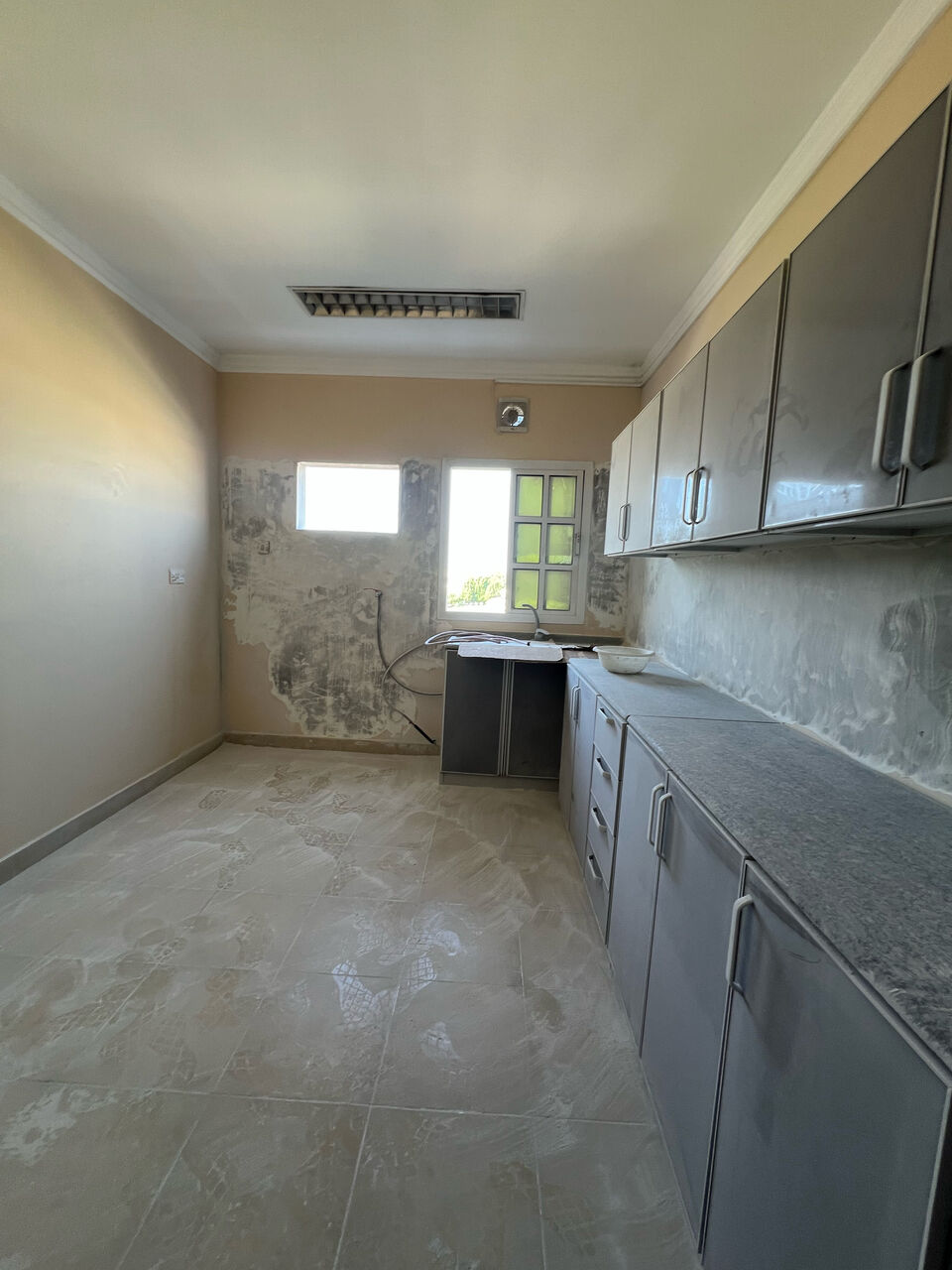 Isa Town, Apartments, Flats, Houses & Villas, BHD 230/year,  3 BR,  Apartment For Rent In Isa Town, Including Electricity And Air Conditioners. It Features 3