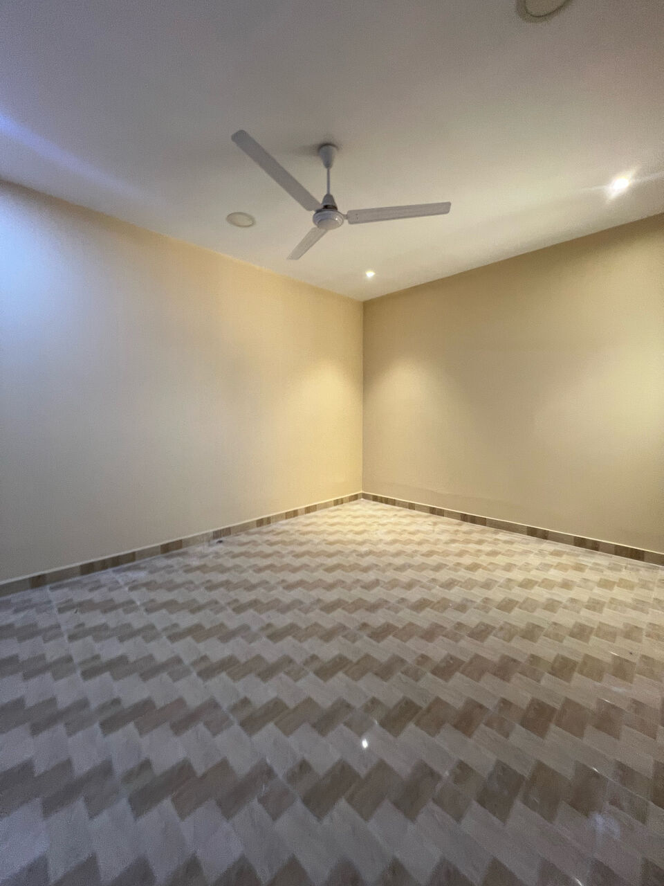 Isa Town, Apartments, Flats, Houses & Villas, BHD 230/year,  3 BR,  Apartment For Rent In Isa Town, Including Electricity And Air Conditioners. It Features 3