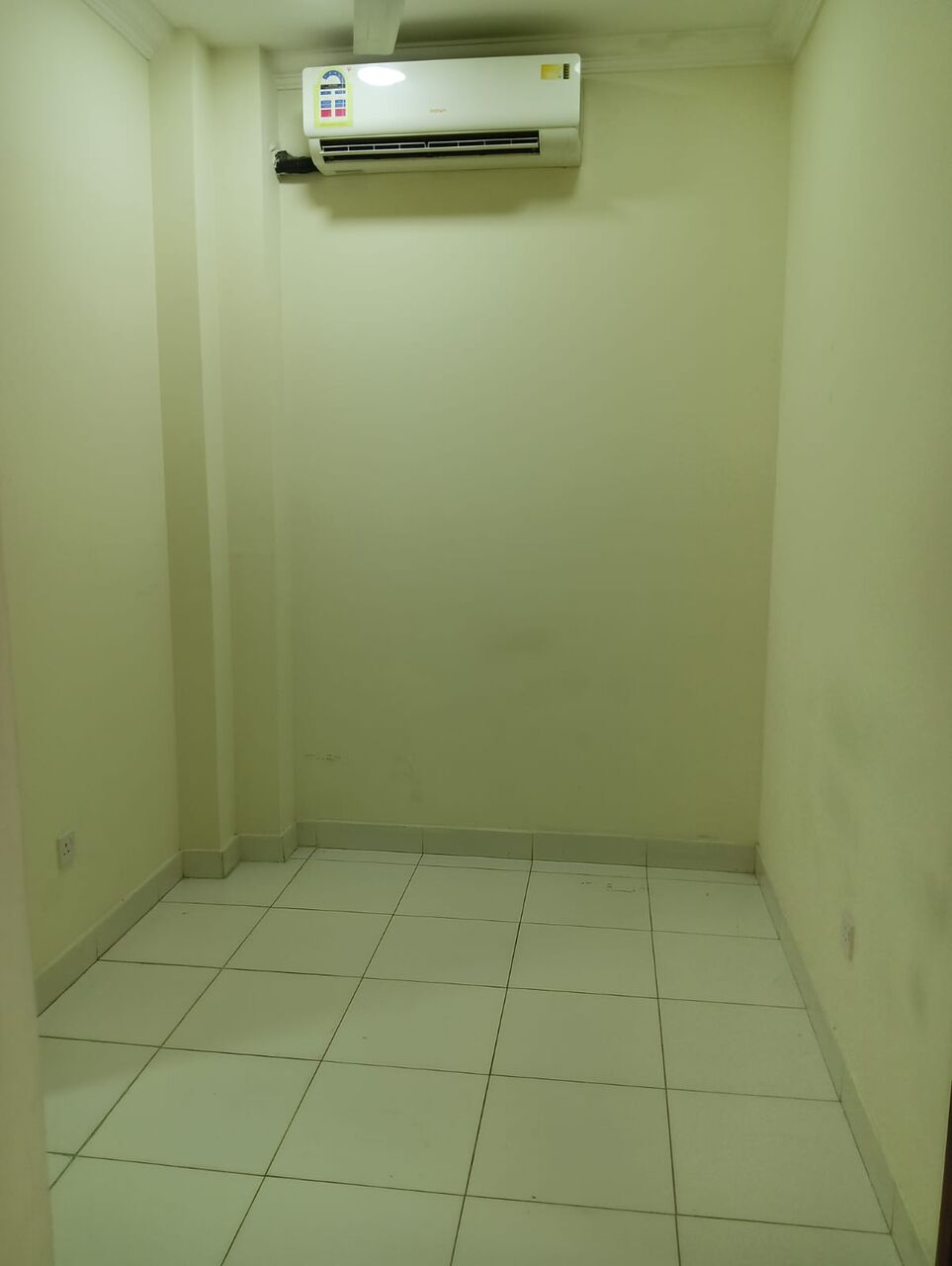 Gudaibiya, Apartments, Flats, Houses & Villas, BHD 230/month,  2 BR,  Flat For Rent In Gudaibiya With EWA Next To LuLu