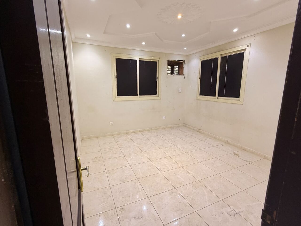 Jeddah, Apartments, Flats, Houses & Villas, SAR 550/month,  2 BR,  🏠 Furnished Room & Bed Space Available In A 2 BHK Flat