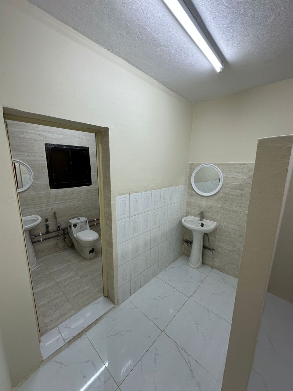 Jubail, Apartments, Flats, Houses & Villas, SAR 1200/month,  Furnished,  5 Sq. Meter,  Furnished Room For One Or Two Executive Bachelor Behind General Hopsital