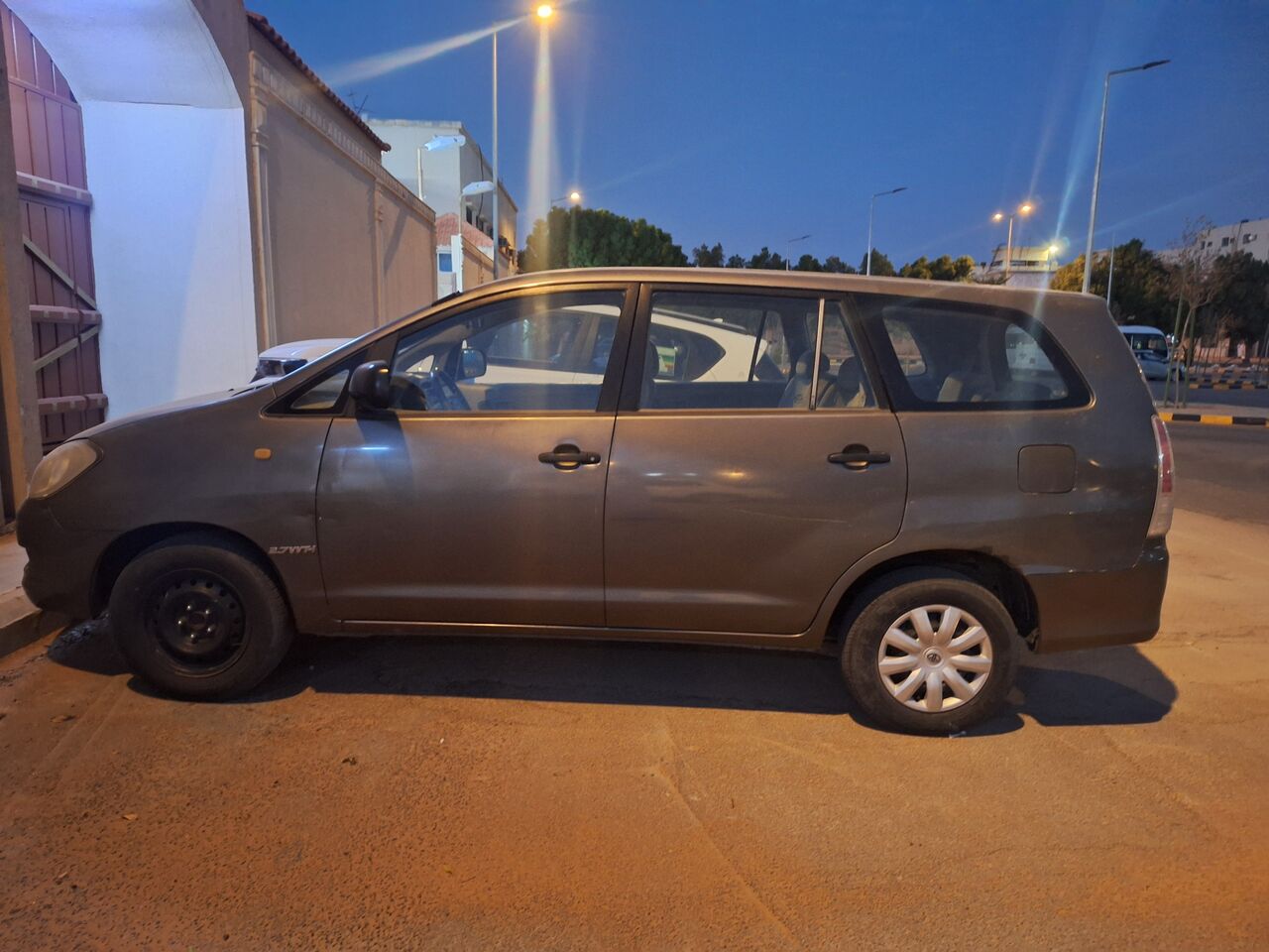 Riyadh, Items Wanted, Toyota Innova 2011 &ndash; 212,000 Km &ndash; Valid MVPI & Registration