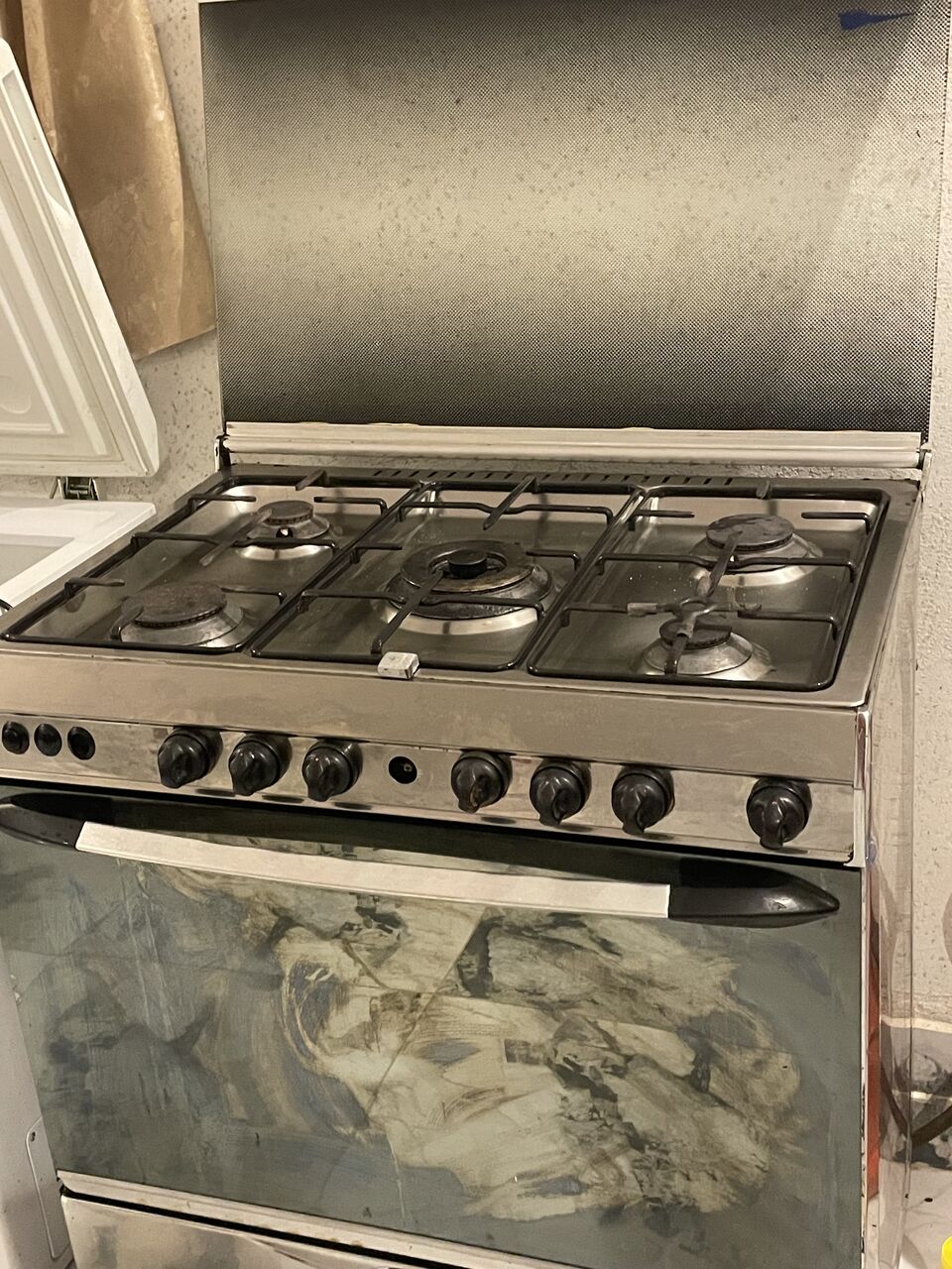Riyadh, Appliances, SAR 700,  Stove And Gas Cylinder For Sale
