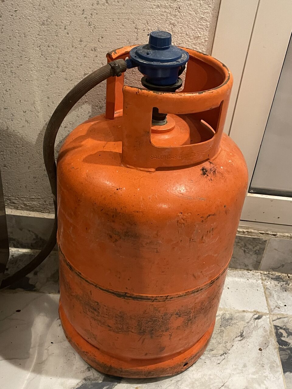 Riyadh, Appliances, SAR 700,  Stove And Gas Cylinder For Sale