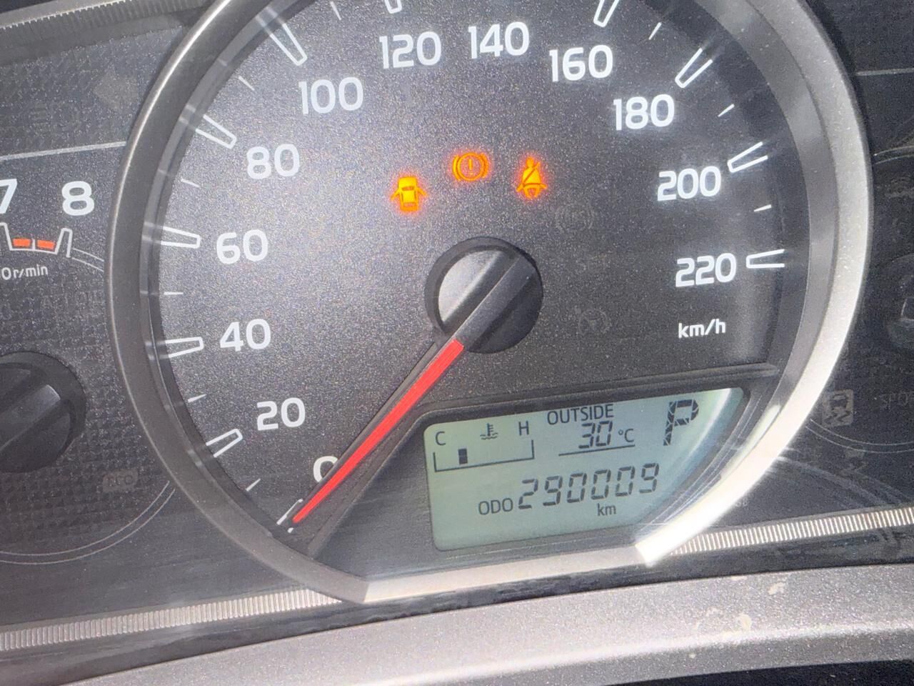 Riyadh, Vehicles, Cars & Trucks , SAR 2500030000,  Toyota RAV4,  2013,  Automatic,  290000 KM,  In Very Good Condition And Single Handed Use With No History Of Major Accident