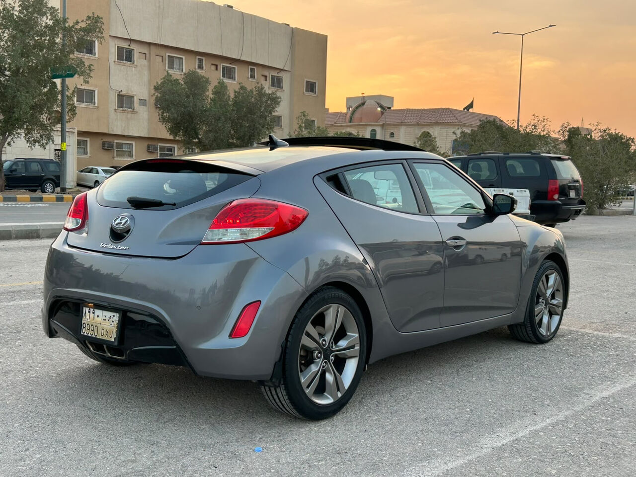 Riyadh, Vehicles, Cars & Trucks , SAR 25000,  Hyundai Veloster,  2015,  Automatic,  215000 KM,    For Sale
