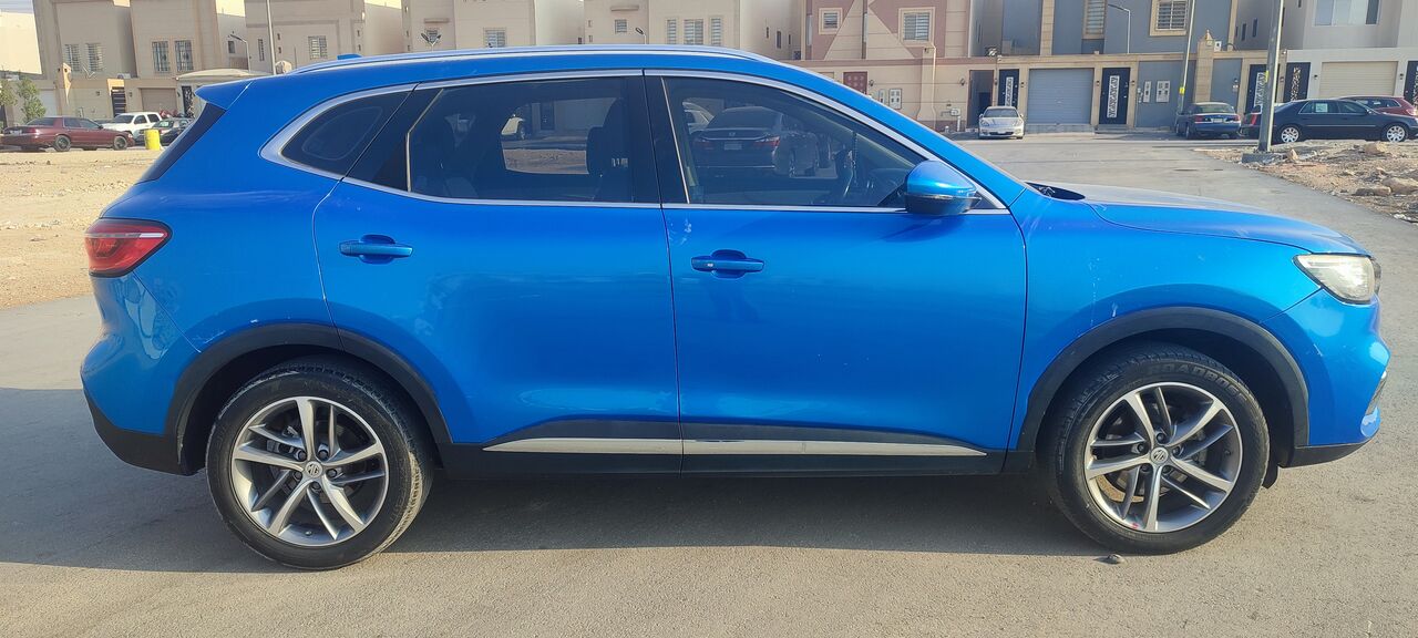 Riyadh, Vehicles, Cars & Trucks , SAR 28000,  MG HS,  2020,  Automatic,  217000 KM,     4 Cylinder Very Low Fuel Consumption SUV In Excellent Condition