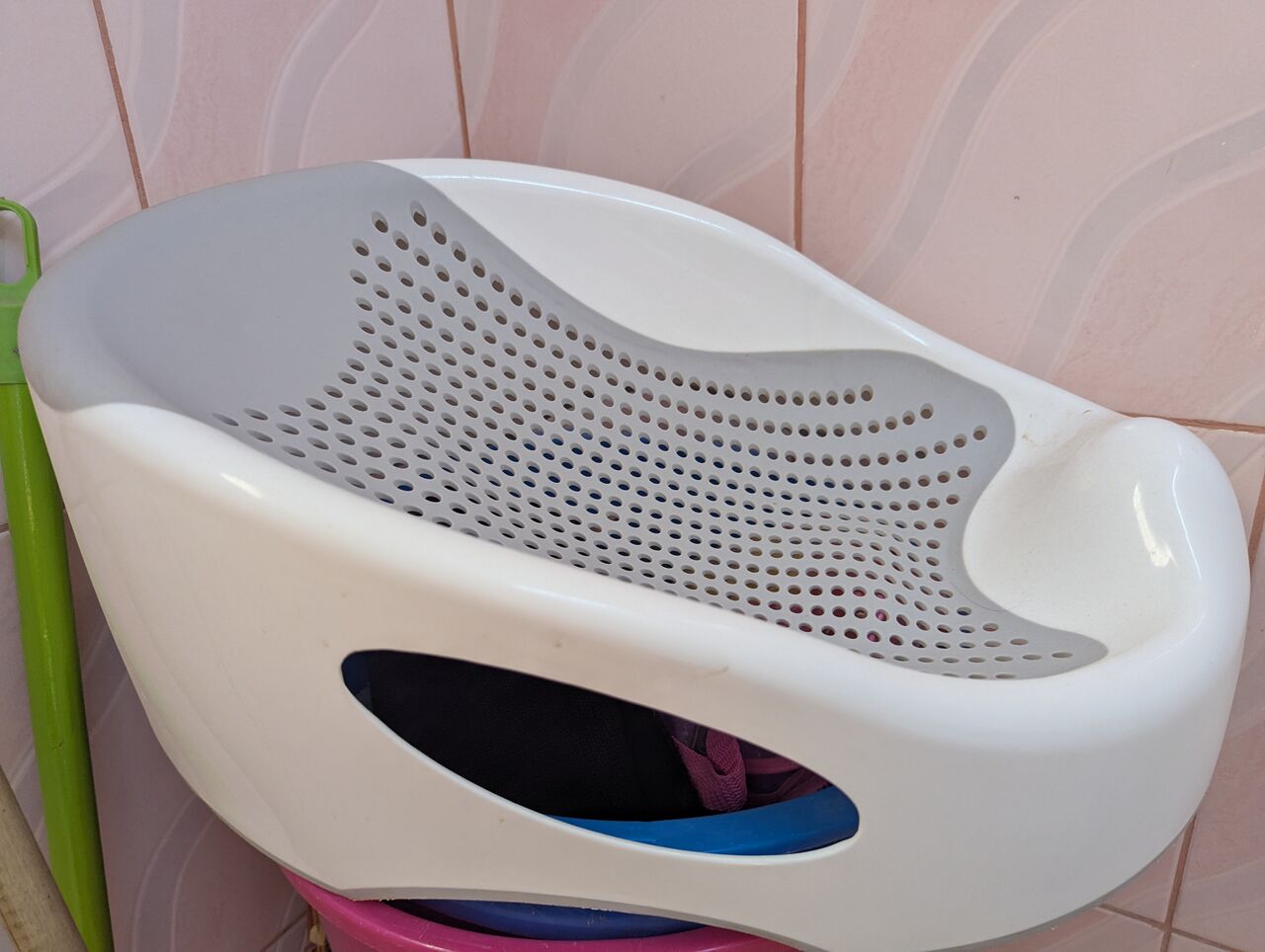 Al Hamra, Baby & Kid Stuff, Baby Stuff And Other Items For Free