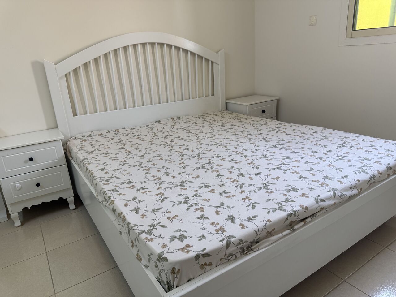 Al Malaz, Household Items, SAR 2750,  King Bed, 6 Door Almirah, Dishwasher, Vaccume Cleaner Etc