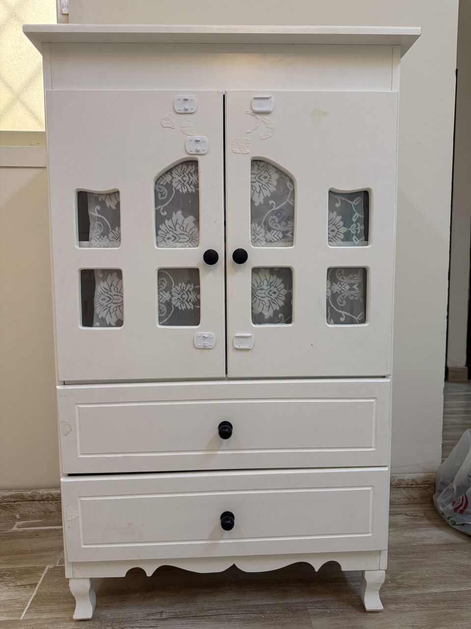 Al Malaz, Household Items, SAR 2750,  King Bed, 6 Door Almirah, Dishwasher, Vaccume Cleaner Etc