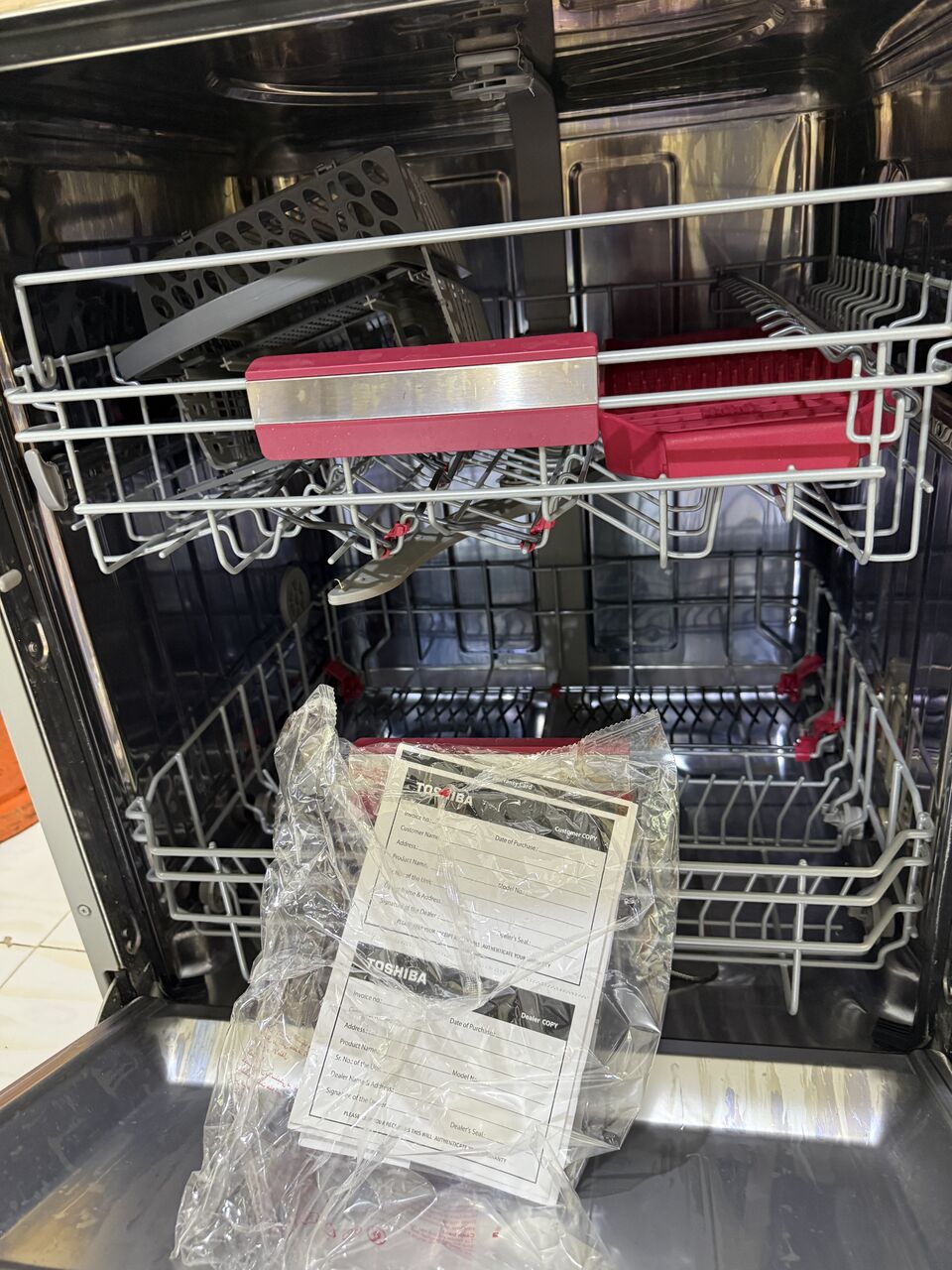 Al Malaz, Household Items, SAR 2750,  King Bed, 6 Door Almirah, Dishwasher, Vaccume Cleaner Etc
