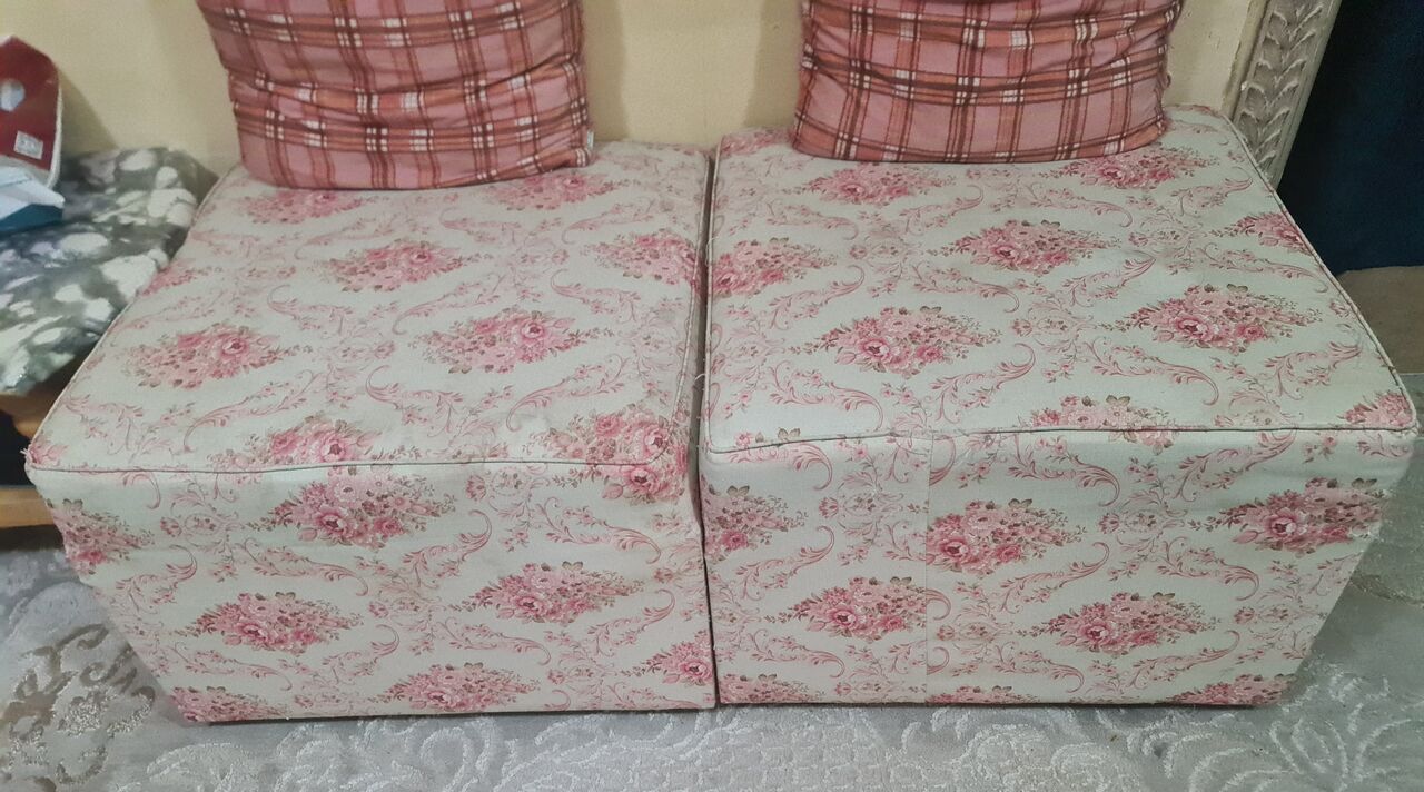 Al Malaz, Furniture, SAR 130,  Ottoman  And  Carpet