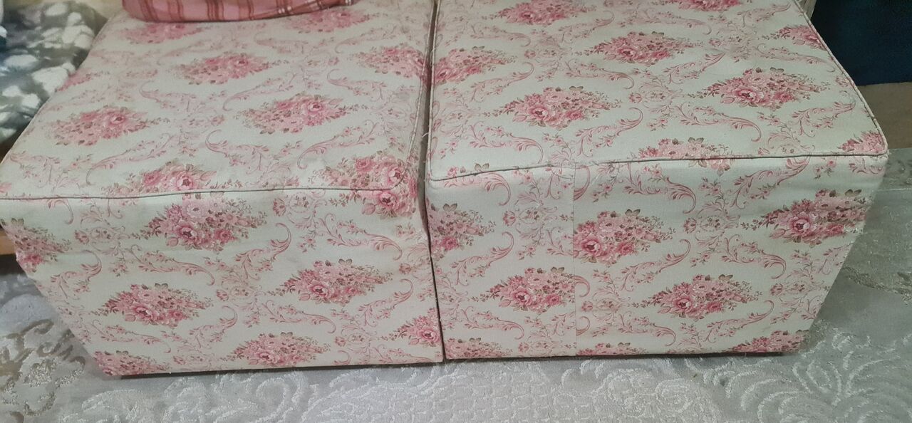 Al Malaz, Furniture, SAR 130,  Ottoman  And  Carpet