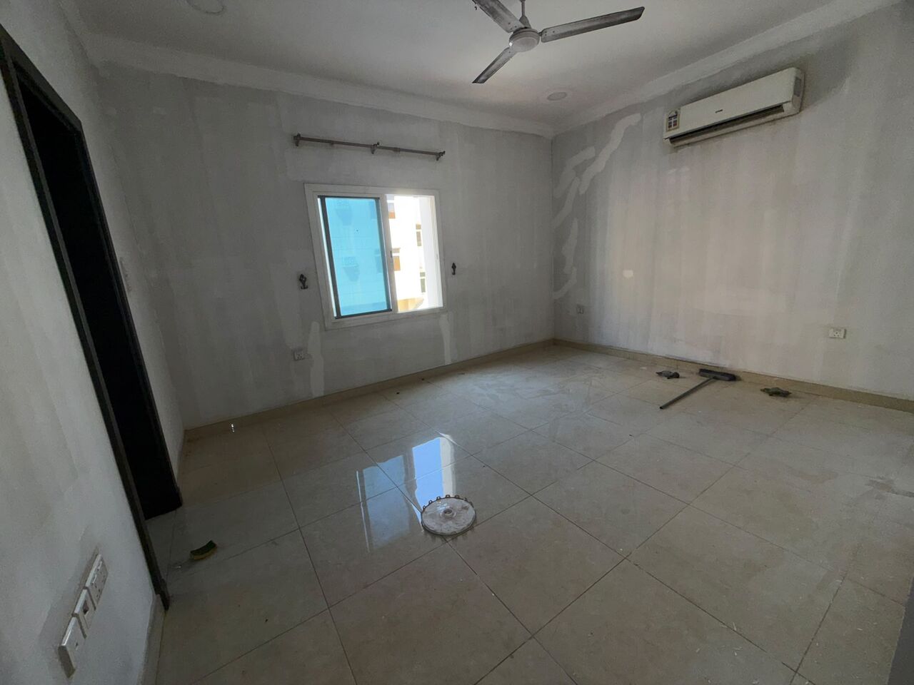 Tubli, Apartments, Flats, Houses & Villas, BHD 300/month,  3 BR,  3 BHK Semi Furnished Without EWA In Tubli. Ground Floor