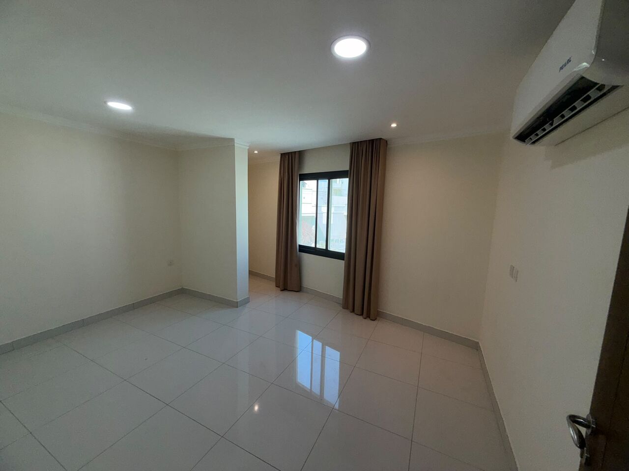 Tubli, Apartments, Flats, Houses & Villas, BHD 300/month,  3 BR,  3 BHK For 300 BD With EWA Location Tubli