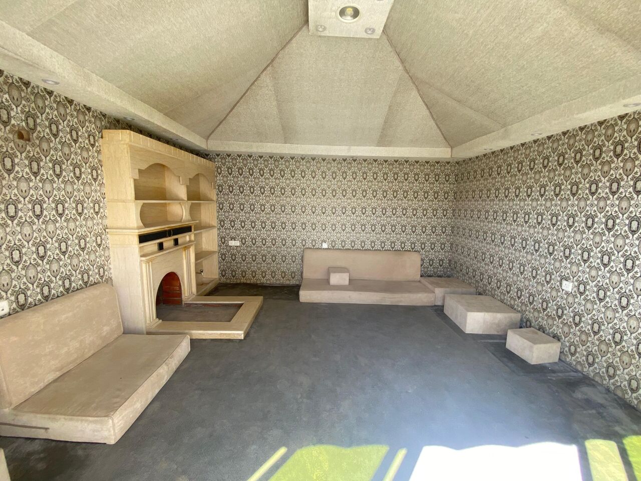 Irqah, Apartments, Flats, Houses & Villas, SAR 60000/year,  4 BR,  Family Speciouse Untouch Apartment 2nd Floor With Open Gallery Lift