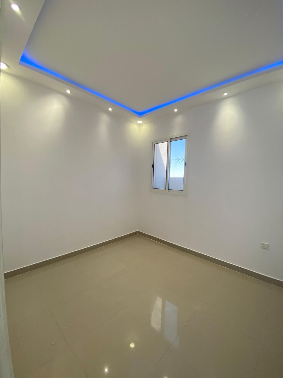 Irqah, Apartments, Flats, Houses & Villas, SAR 60000/year,  4 BR,  Family Speciouse Untouch Apartment 2nd Floor With Open Gallery Lift