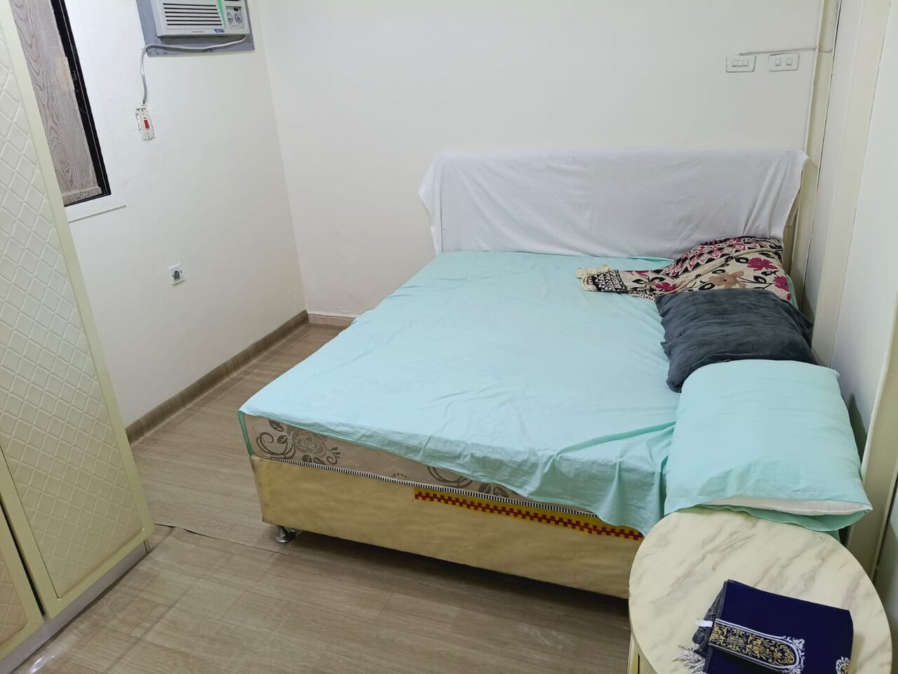 Jeddah, Apartments, Flats, Houses & Villas, SAR 2100/month,  1 BR,  100 Sq. Meter,  Furnished Family Room For Rent
