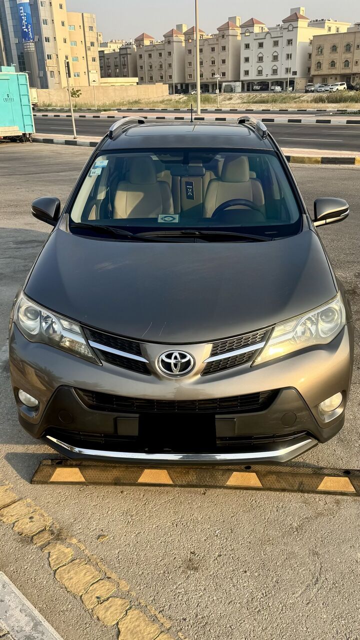 Dammam, Vehicles, Cars & Trucks , SAR 40000,  Toyota RAV4,  2014,  Automatic,  160000 KM,