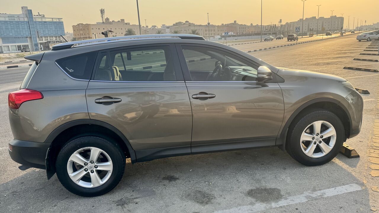 Dammam, Vehicles, Cars & Trucks , SAR 40000,  Toyota RAV4,  2014,  Automatic,  160000 KM,
