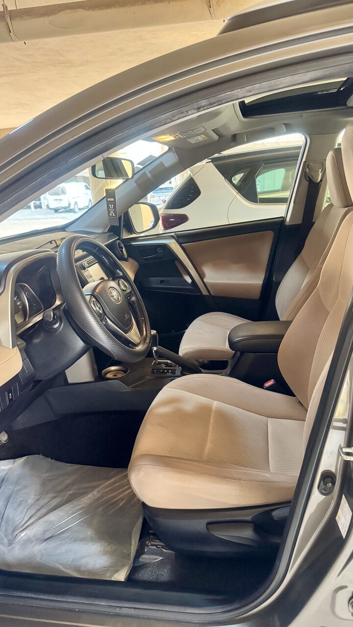 Dammam, Vehicles, Cars & Trucks , SAR 40000,  Toyota RAV4,  2014,  Automatic,  160000 KM,