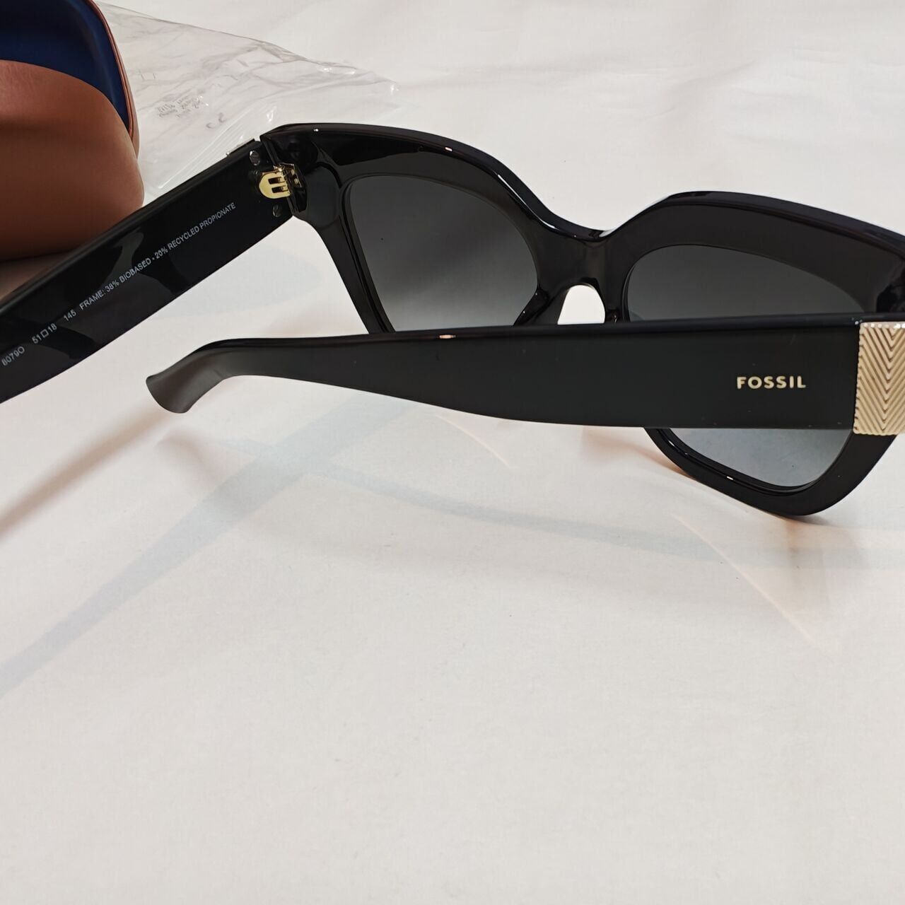 Riyadh, Clothing & Accessories, SAR 150,  Fossil FOS 2151 G/S Black Dark Grey Gradient Sunglasses