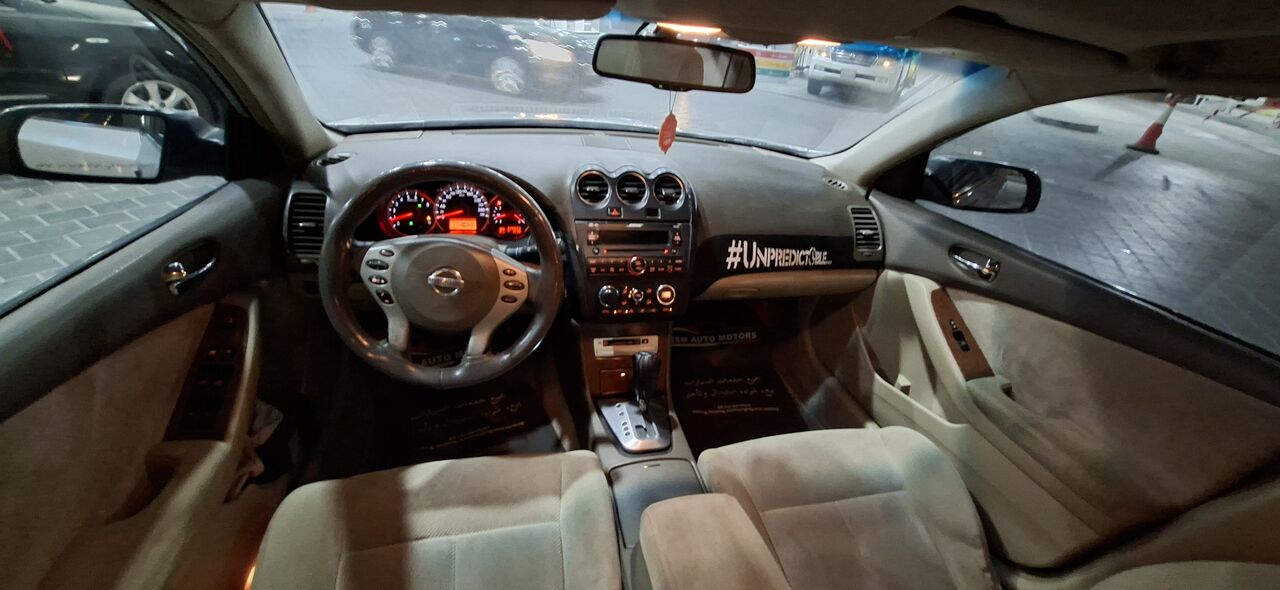Hidd, Vehicles, Cars & Trucks , BHD 1050,  Nissan Altima,  2008,  Automatic,  220 KM,  For Sale  Full Option Sunroof