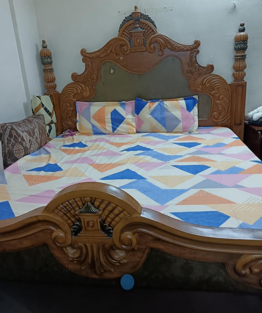 Riyadh, Furniture, SAR 1000,  King Size Bed Set Available