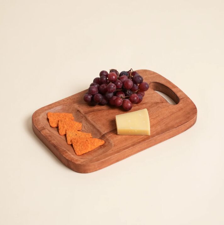 New York, Household Items, USD 14,  Handmade Acacia Wood Cutting Board With Handle, 7.75x12"