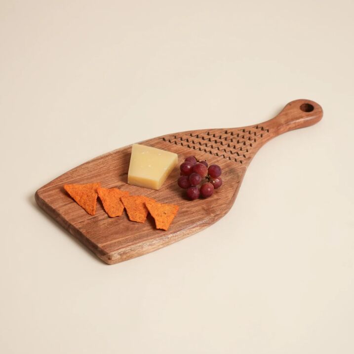 New York, Household Items, USD 16,  Acacia Wood Handmade Cutting Board With Handle, 7x0.75x16.5"
