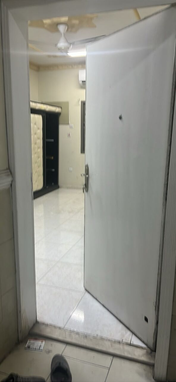 Al Rakah Al Janubiyah, Rooms for Rent, SAR 1000/month,  Single Room For A Bachelor, With A Separate Washroom, Semi-furnished, Available In Al Raka