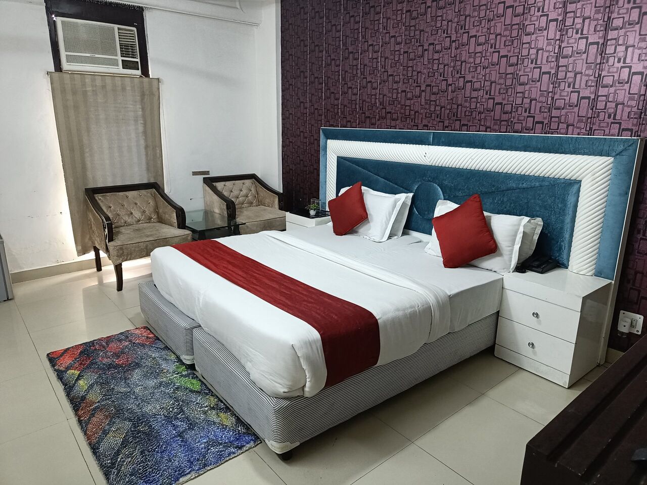 Noida, Business, Hotels Near GIP Mall Noida &ndash; Hotel Surya Palace