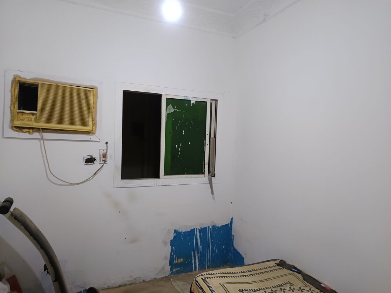 Al Mahjar, Housing Exchanges, SAR 900/month,  2 BR,  144 Sq. Meter,  One Room 12x12ft Price900+electricity One Room 8x8ft Price 500+electricity  Bed Share Pric