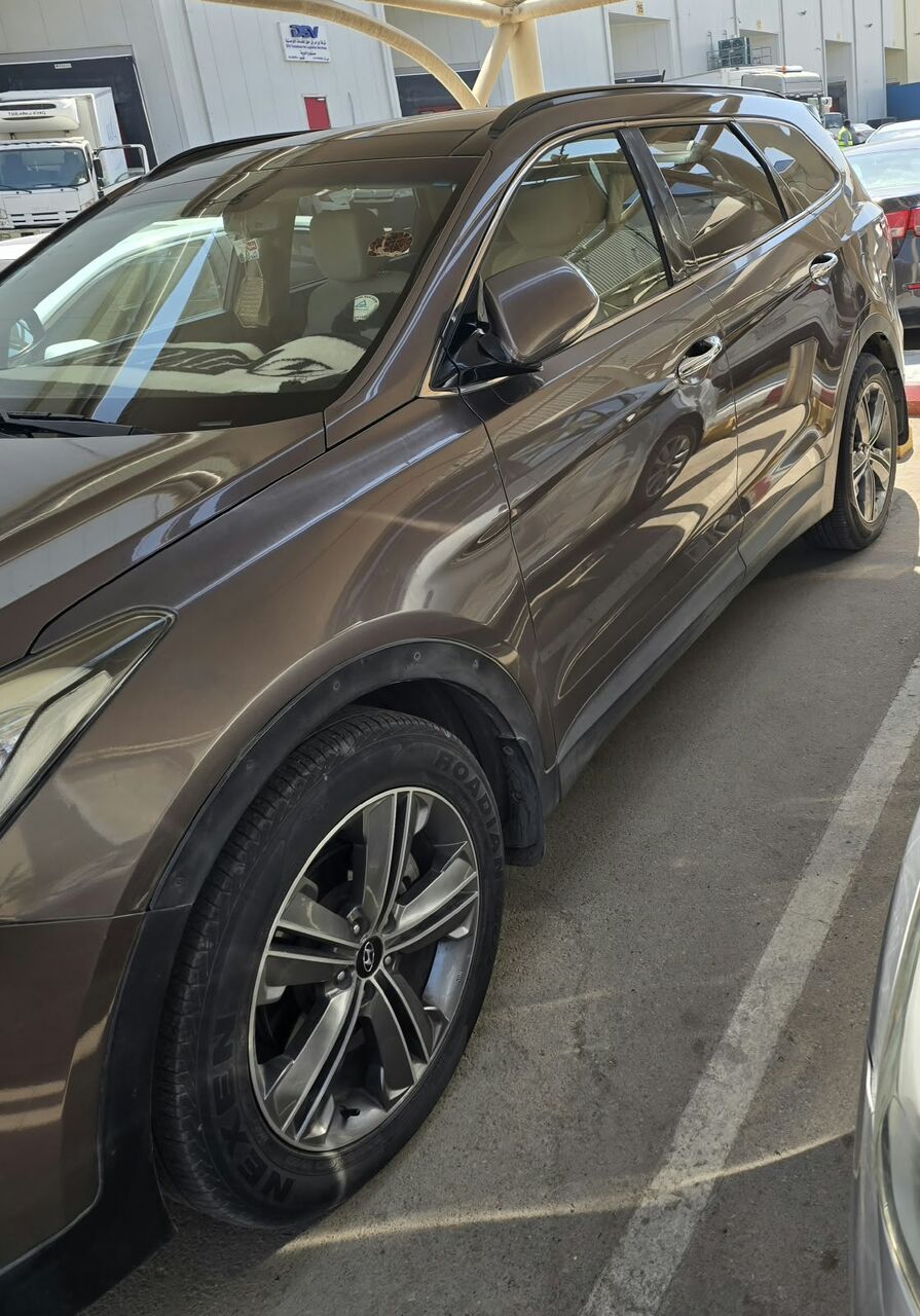 Riyadh, Vehicles, Cars & Trucks , SAR 45000,  Hyundai Santa Fe,  2014,  Automatic,  184000 KM,